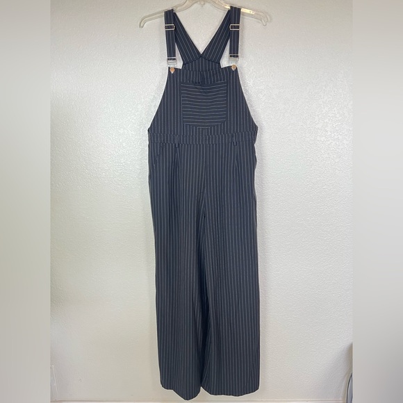 Princess Polly Hayden Black  White Pinstripe Print Wide Leg Overalls Size 12 - Picture 3 of 15